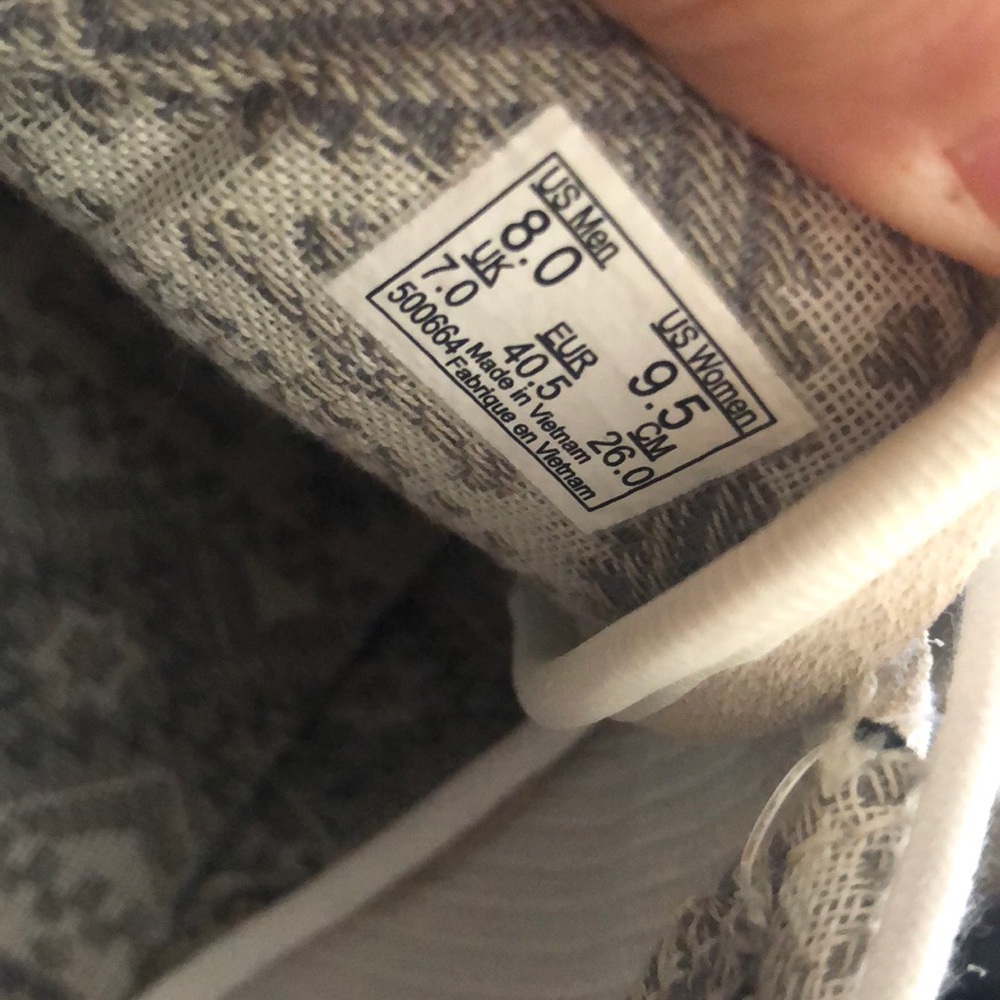 Vans - Picture 4 of 5